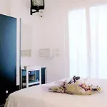 Esperia Отель Каттолика