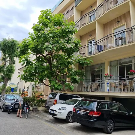 Ξενοδοχείο Esperia *