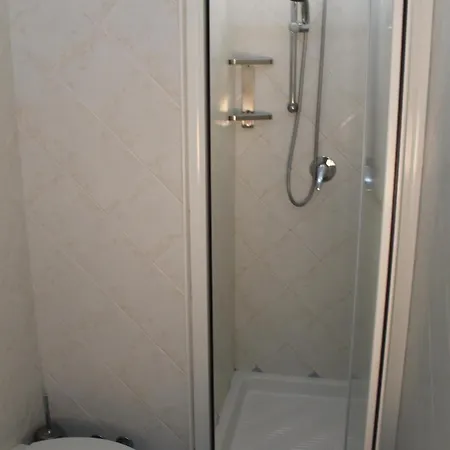 Esperia Hotel 3*