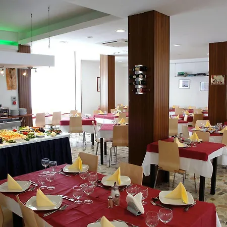 Esperia Ξενοδοχείο *